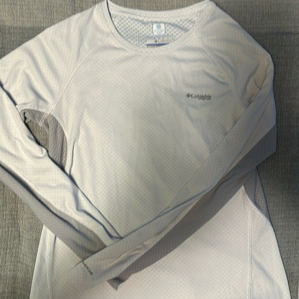 Columbia XS Omni freeze zero long sleeve shirt